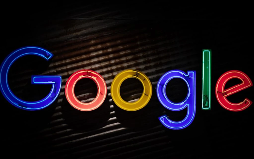 Google змушує махати в камеру для входу: нову AI-капчу вже зламали за хвилини