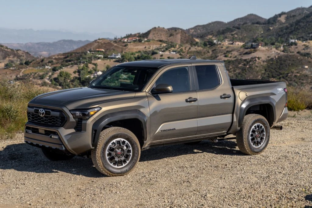Toyota переносить виробництво популярного пікапа до США: скільки мільярдів компанія вкладе в завод