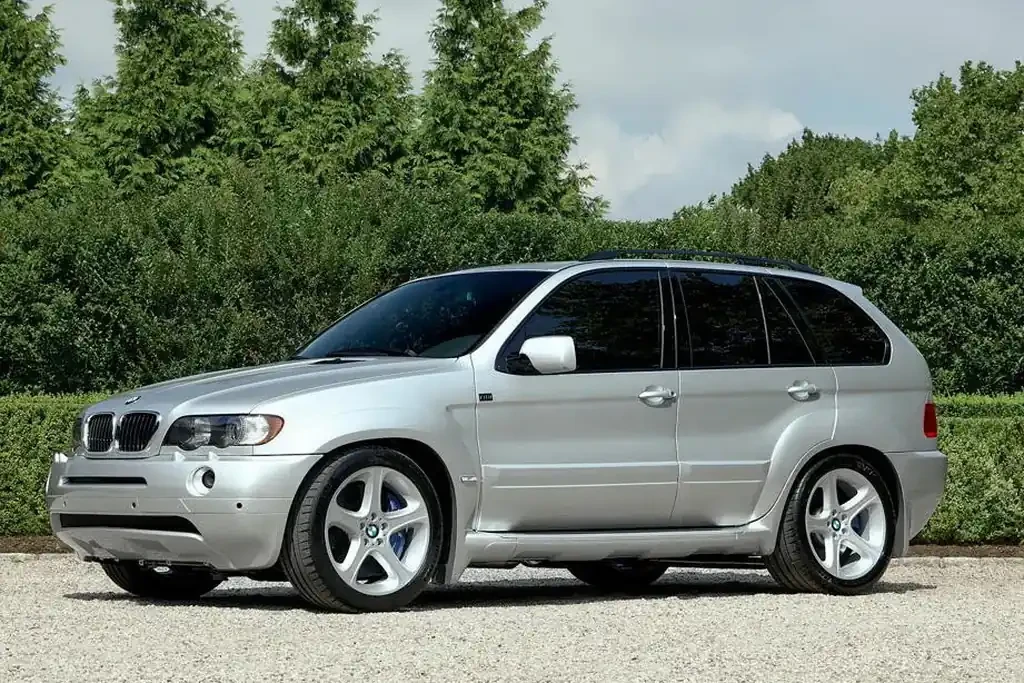 У США презентували унікальний 500-сильний BMW X5 з V10