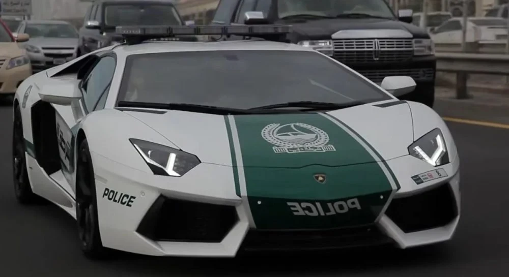Поліція Дубая витрачає мільйони на суперкари: навіщо їй Bugatti та Lamborghini