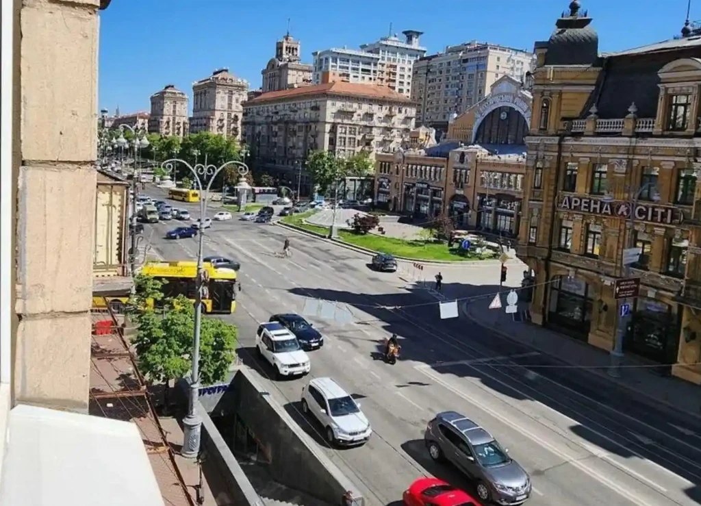 У Києві частково обмежуватимуть рух вулицею Великою Васильківською та бульваром Тараса Шевченка