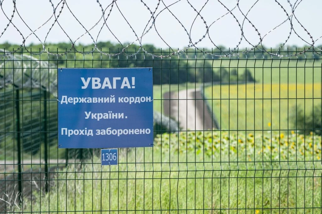 Виїхав за кордон і потрапив у розшук ТЦК: чому штраф 8500 грн не розв’яже проблему