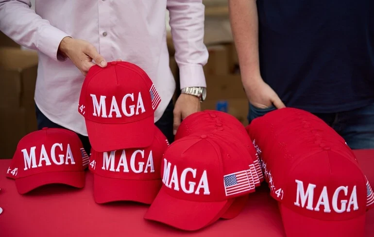 Союзники Трампа обговорюють воєнний стан після виборів у США: що пропонують активісти MAGA