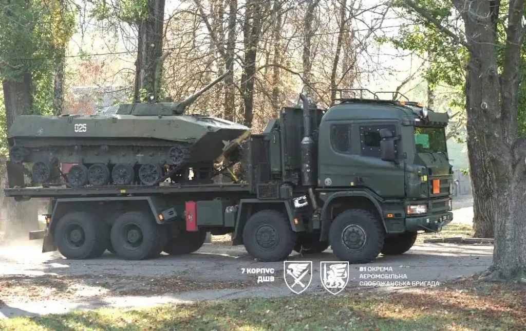 Из Краматорска эвакуировали уникальную бронемашину